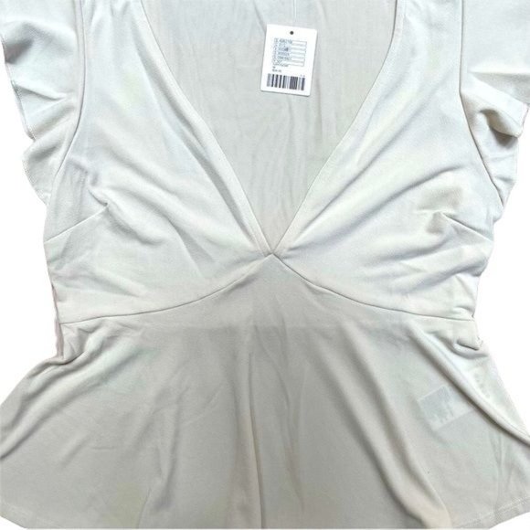 COPY - UO CREAM FLUTTER SLEEVE BABY~DOLL TOP SZ:s/m nwt - Picture 5 of 8
